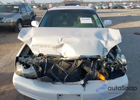 2004 Cadillac Deville Standard z USA, uszkodzony, nr VIN 1G6KD54Y84U235550